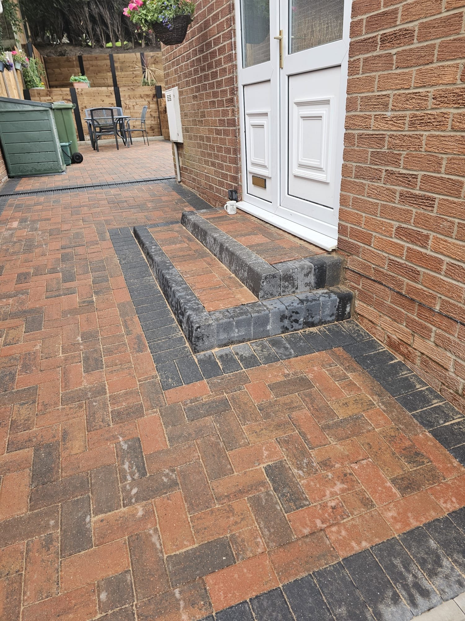 Resine Driveway Shaw